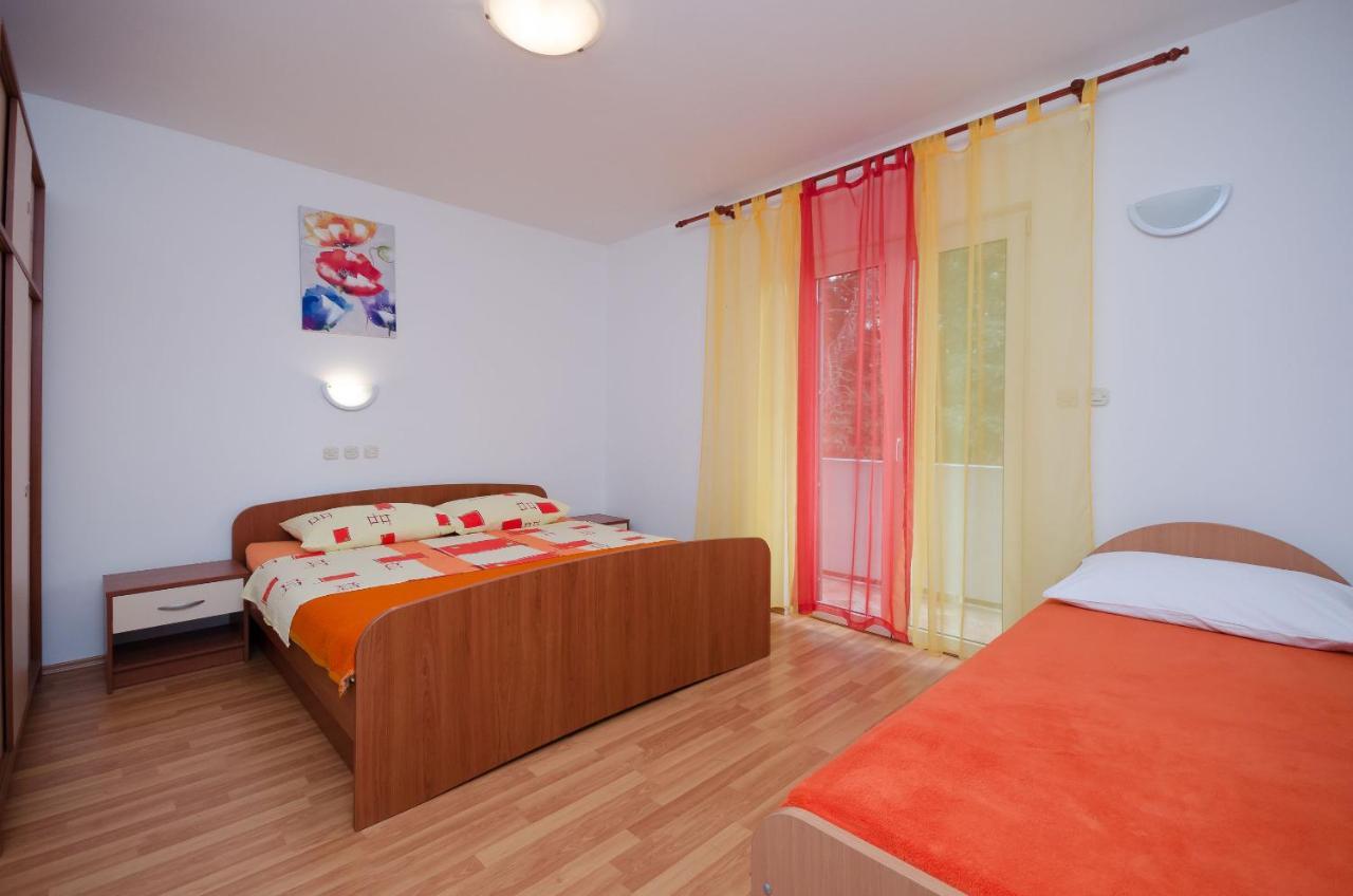 Apartments By The Sea In لوبار المظهر الخارجي الصورة