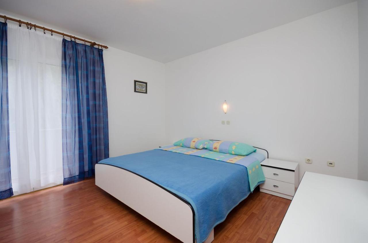 Apartments By The Sea In لوبار المظهر الخارجي الصورة